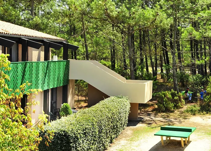 Vtf La Forestiere منتجع 3*